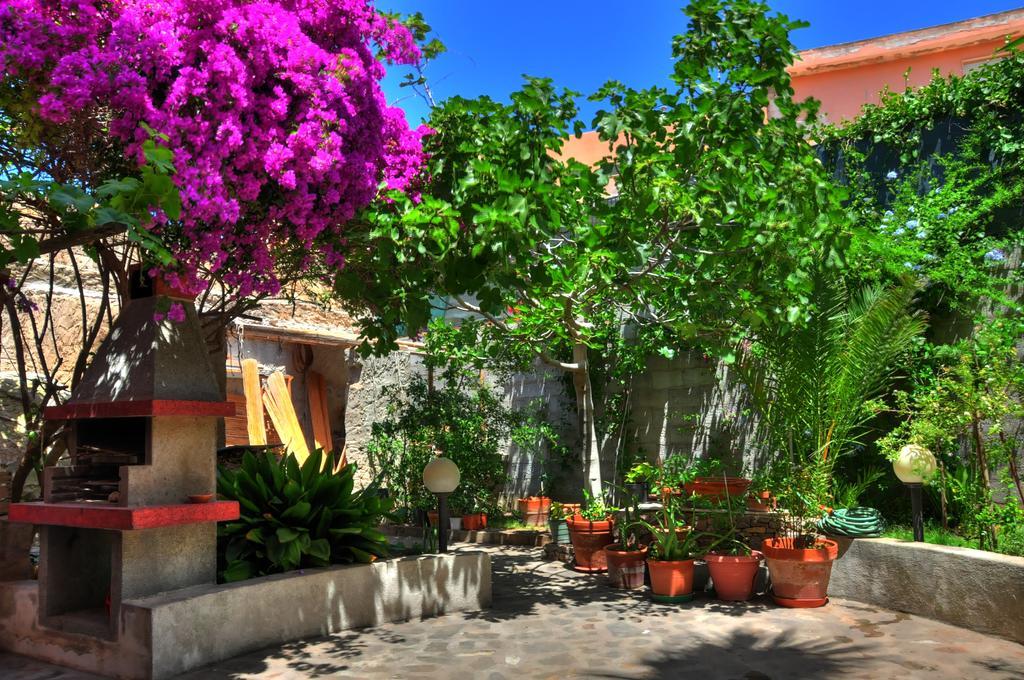 B&B L'Umbra Di Lu Soli Castelsardo Exterior foto
