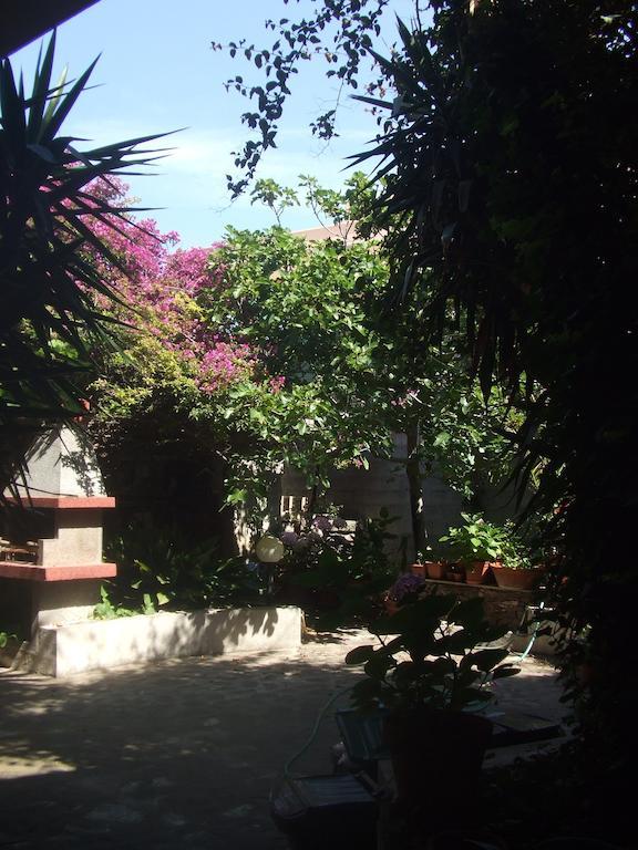B&B L'Umbra Di Lu Soli Castelsardo Habitación foto